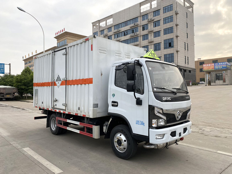 雜項(xiàng)危險(xiǎn)物品廂式運(yùn)輸車，廂式運(yùn)輸車，楚勝汽車集團(tuán)